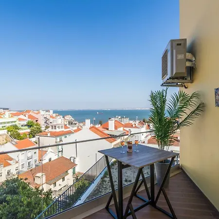 Alfama Lounge Three-bedroom W/ River View And Parking - By Lu Holidays Апартаменты *